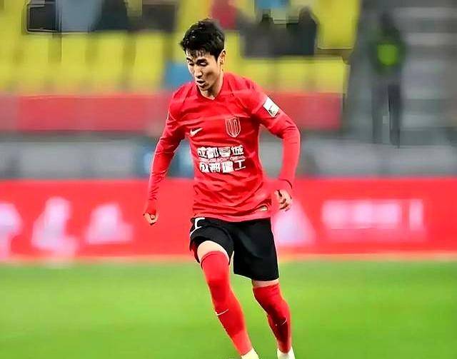 开云体育-关于国际比赛日亚冠传出新动向，广东宏远手感冰凉，管理层表态——底气十足，资深球员宣示担当的信息