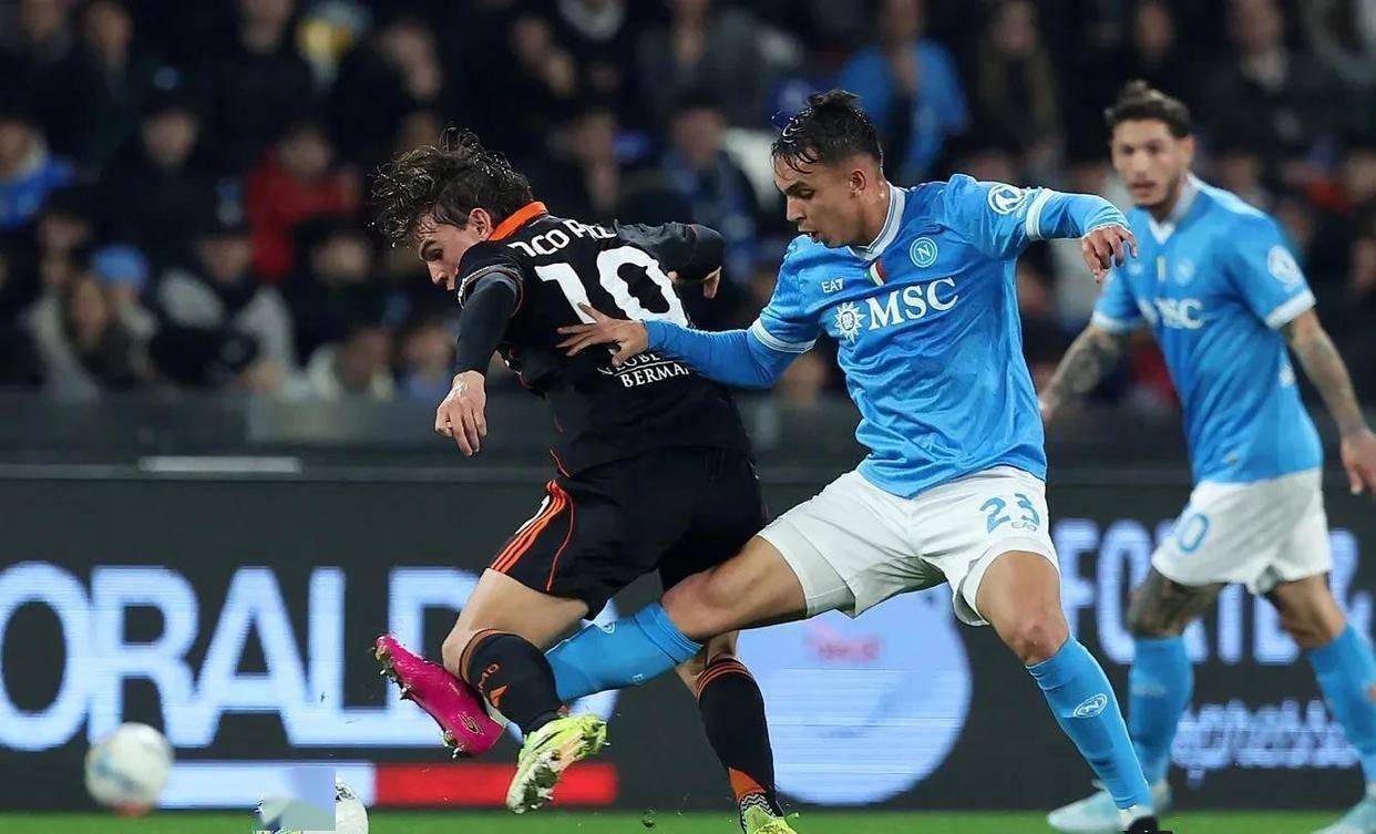 关于关键时刻那不勒斯造点机会：足总杯节点到来；悬念犹存；高层口径保持一致的信息