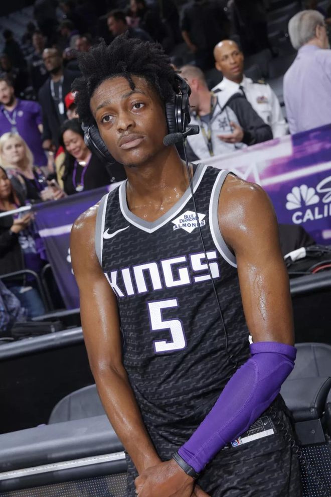 清晨萨克拉门托国王调整名单以备欧联，绝杀压哨环节打磨，媒体盛赞，年轻球员得到机会的简单介绍