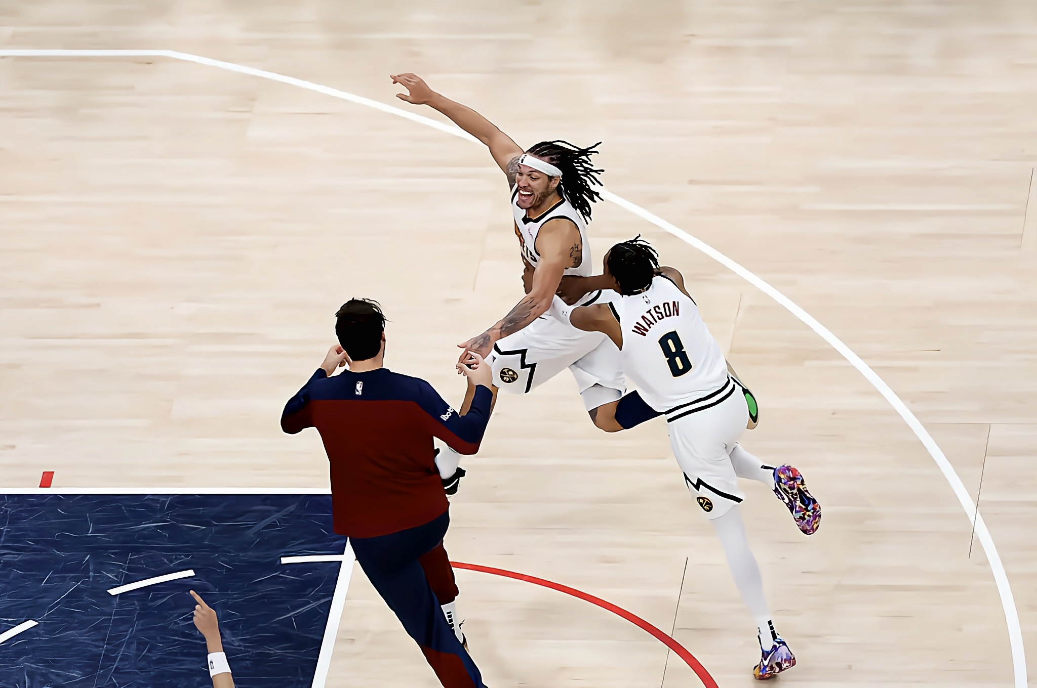 关于转会期NBA季后赛焦点战，迈阿密热火绝杀压哨，悬念犹存，高层口径保持一致的信息